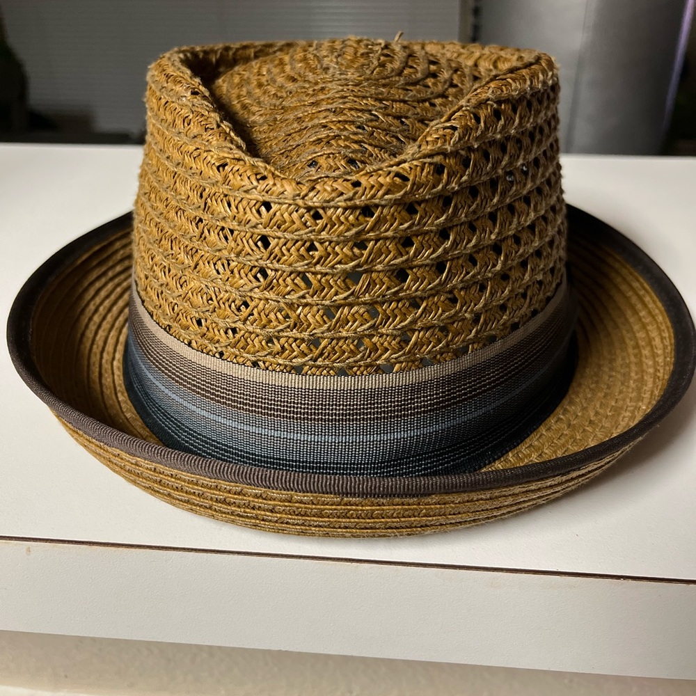 Men hat L size